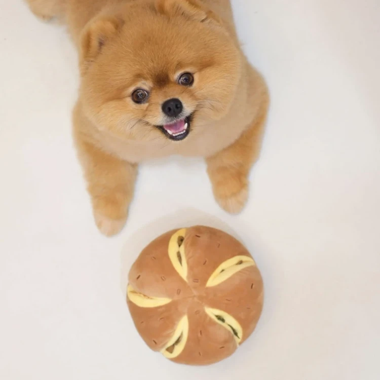 Pups--Bubs-CHEESY-BREAD-Serowa-buleczka-zabawka-wechowa3.webp